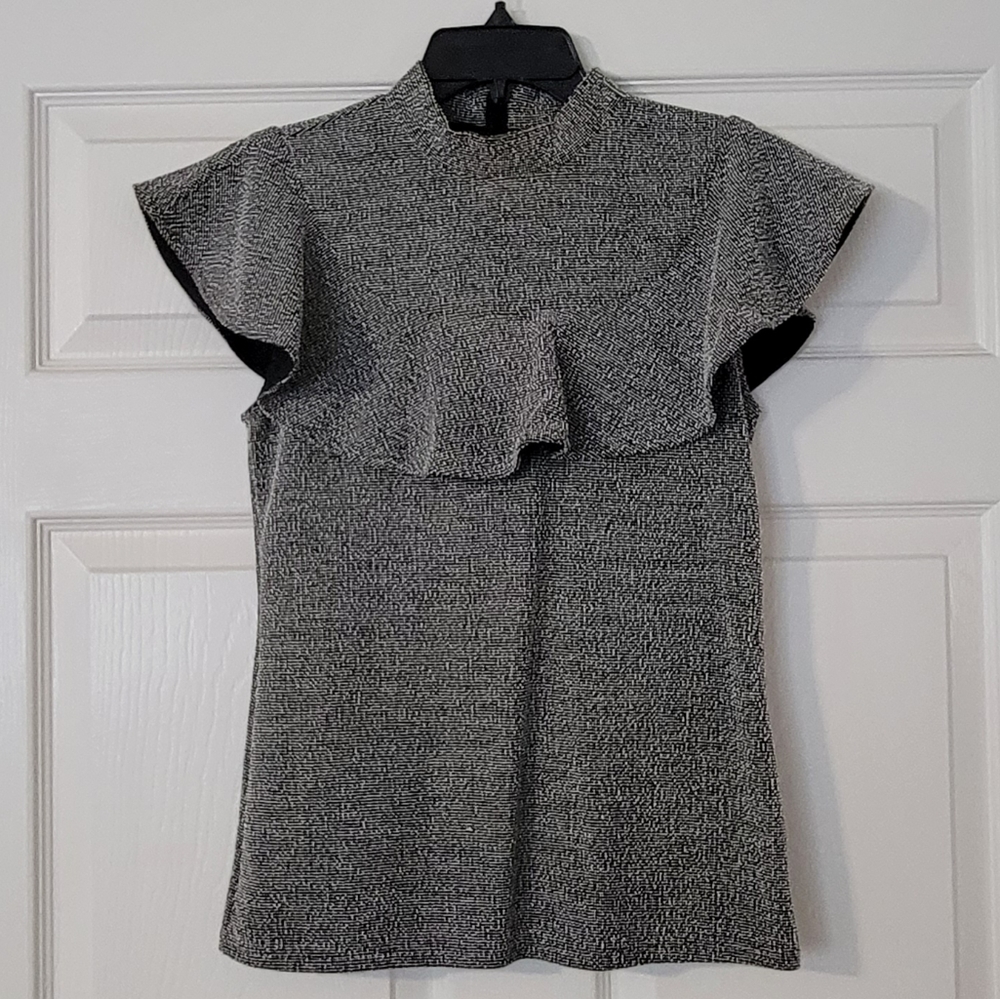Banana Republic Black & White Ruffle Top
